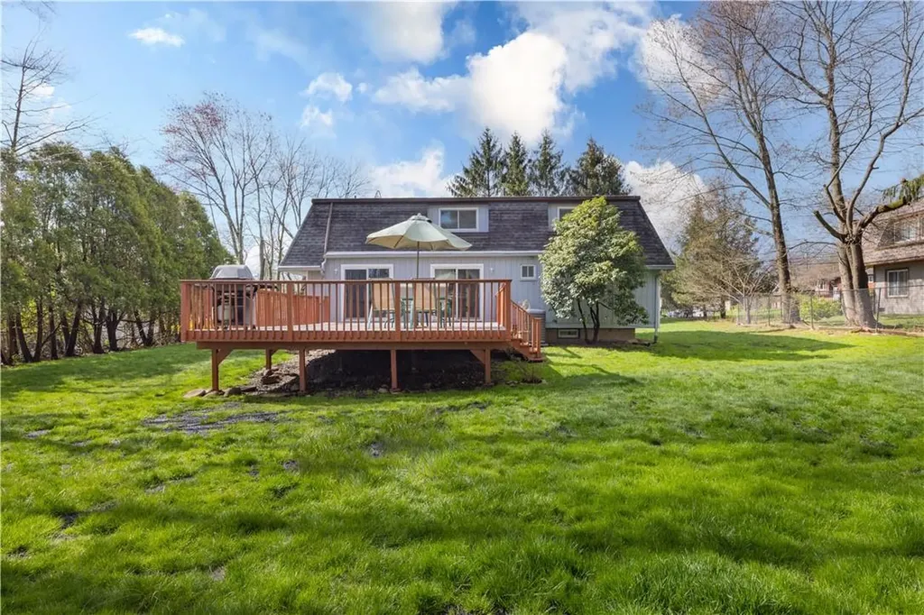 57 Tennyson Drive Nanuet NY 10954