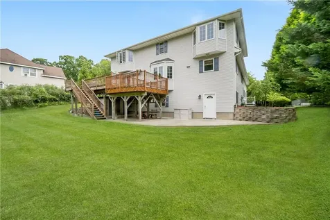 2 Hauser Terrace Tappan NY 10983