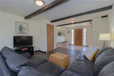 10 Parkside Drive Suffern NY 10901