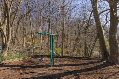 10 Parkside Drive Suffern NY 10901