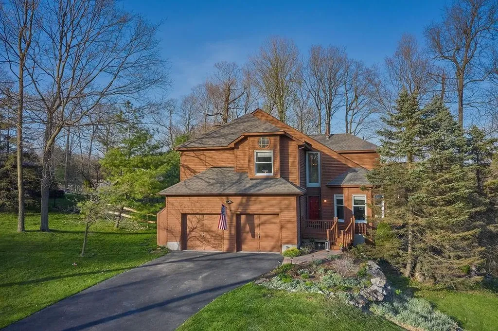 4 Maurerbrook Drive Fishkill NY 12524