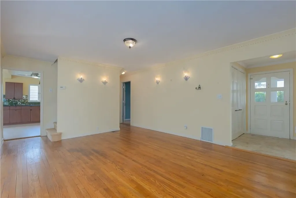 3 Jennifer Lane Hartsdale NY 10530