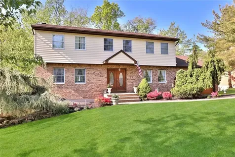 11 Virginia Street Valley Cottage NY 10989