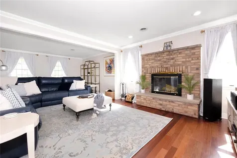 11 Virginia Street Valley Cottage NY 10989