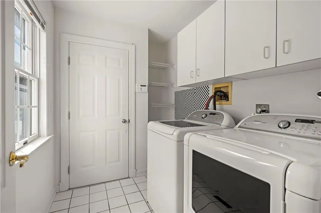 48 Wyndham Close White Plains NY 10605