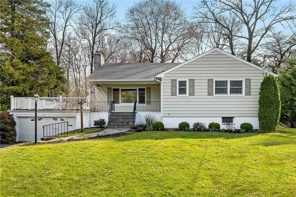 17 Birchwood Lane Hartsdale NY 10530