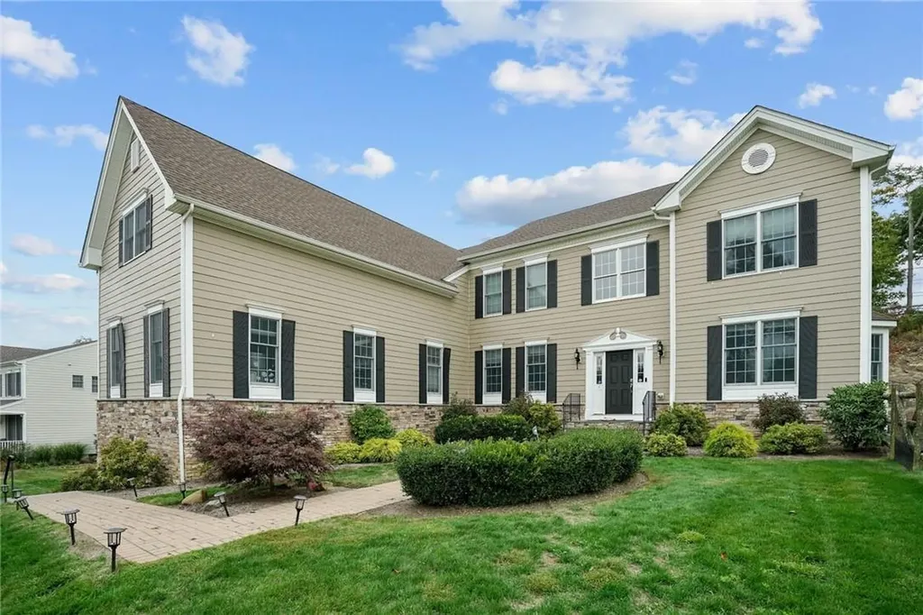13 Cheshire Lane Scarsdale NY 10583
