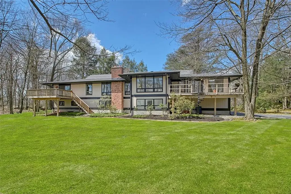 9 Tanglewild Place Chappaqua NY 10514