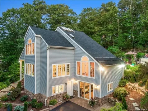 296 Barrett Hill Road Mahopac NY 10541