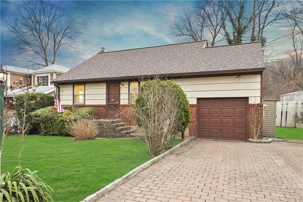 70 Suffolk Trail Yonkers NY 10710