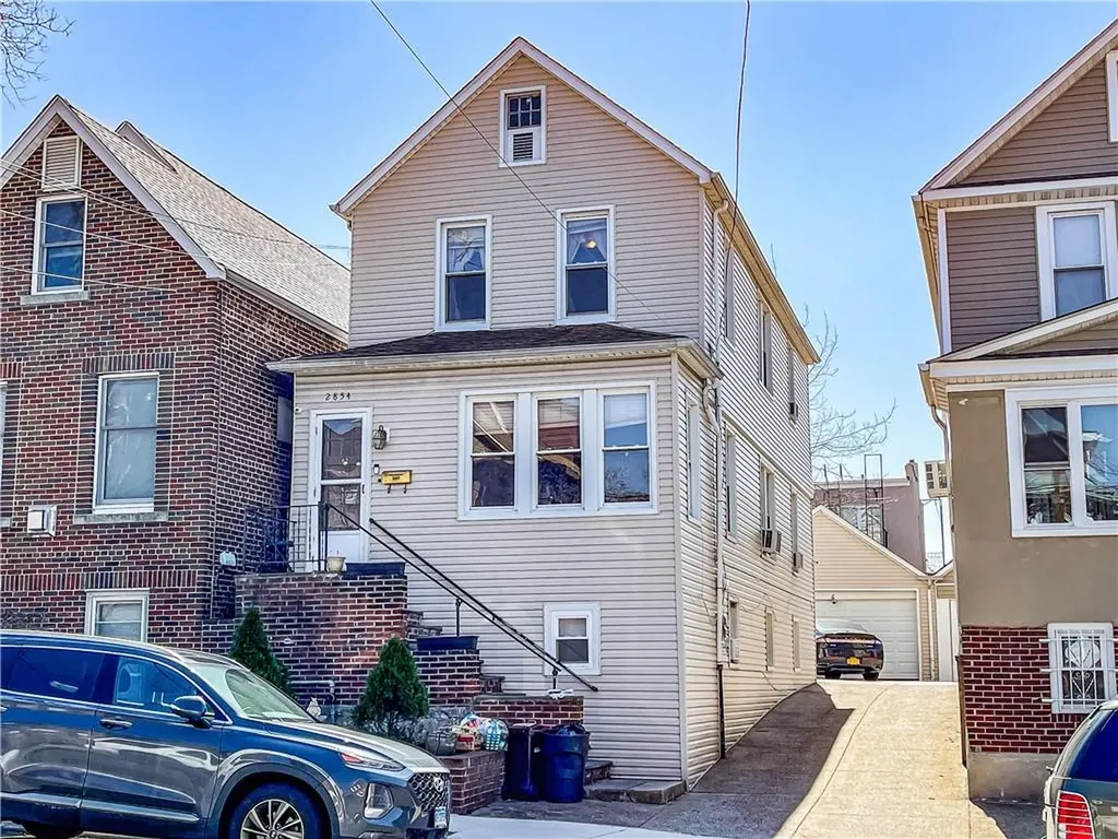 2854 E 194th Street Bronx NY 10461