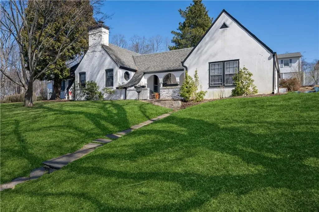 28 Barksdale Road White Plains NY 10607