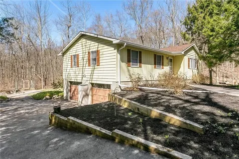 132 Pudding Street Putnam Valley NY 10579