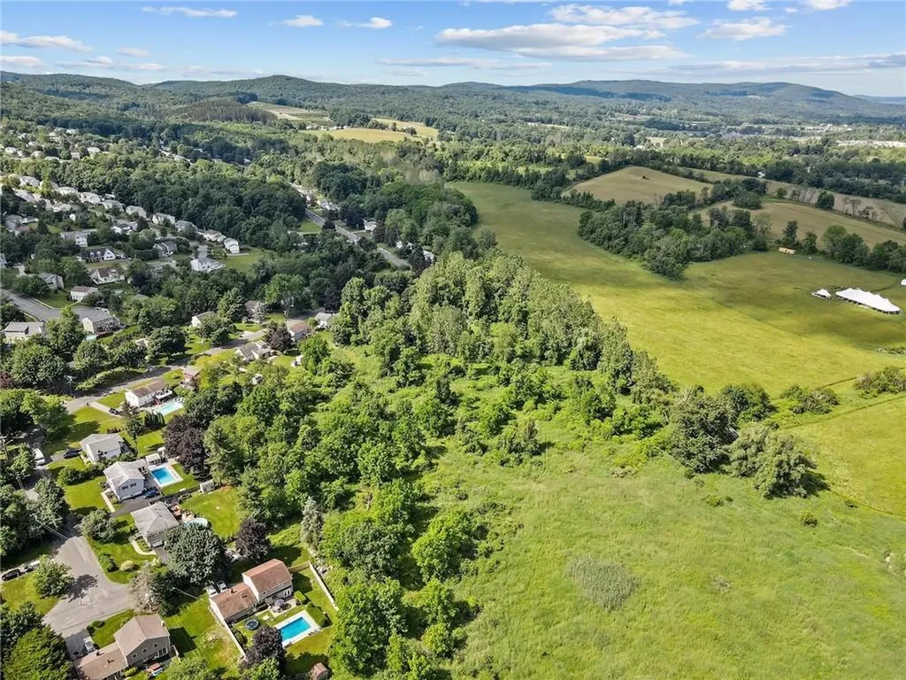 12 Carroll Drive Warwick NY 10990