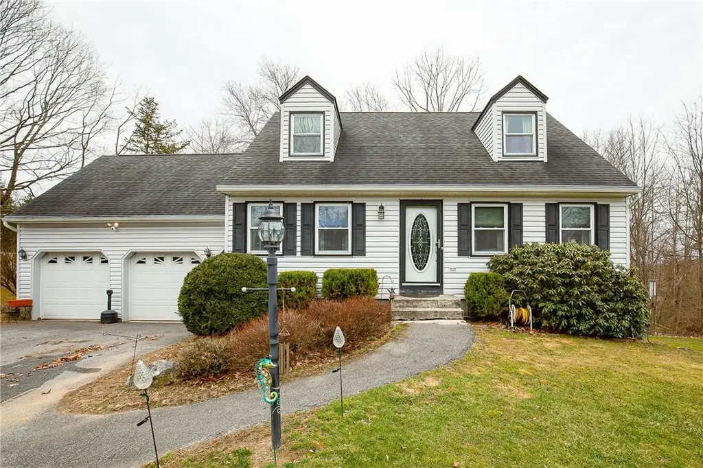 3 Ash Court Poughkeepsie NY 12603