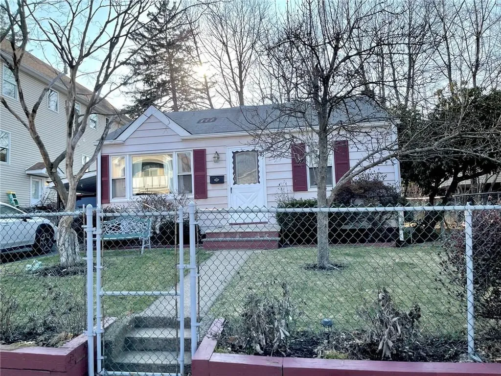 61 Collins Avenue Spring Valley NY 10977