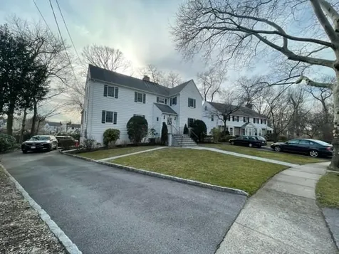 28 Parkway Circle Mount Vernon NY 10552