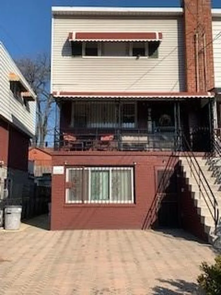 912 Olmstead Avenue Bronx NY 10473