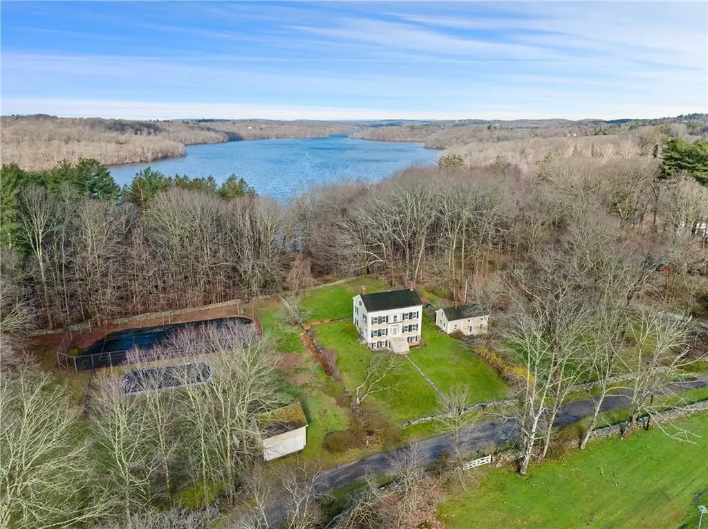 86 Cross River Road Pound Ridge NY 10576