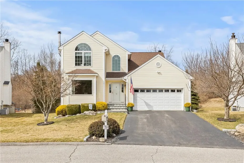 72 Meadowbrook Court Patterson NY 12563