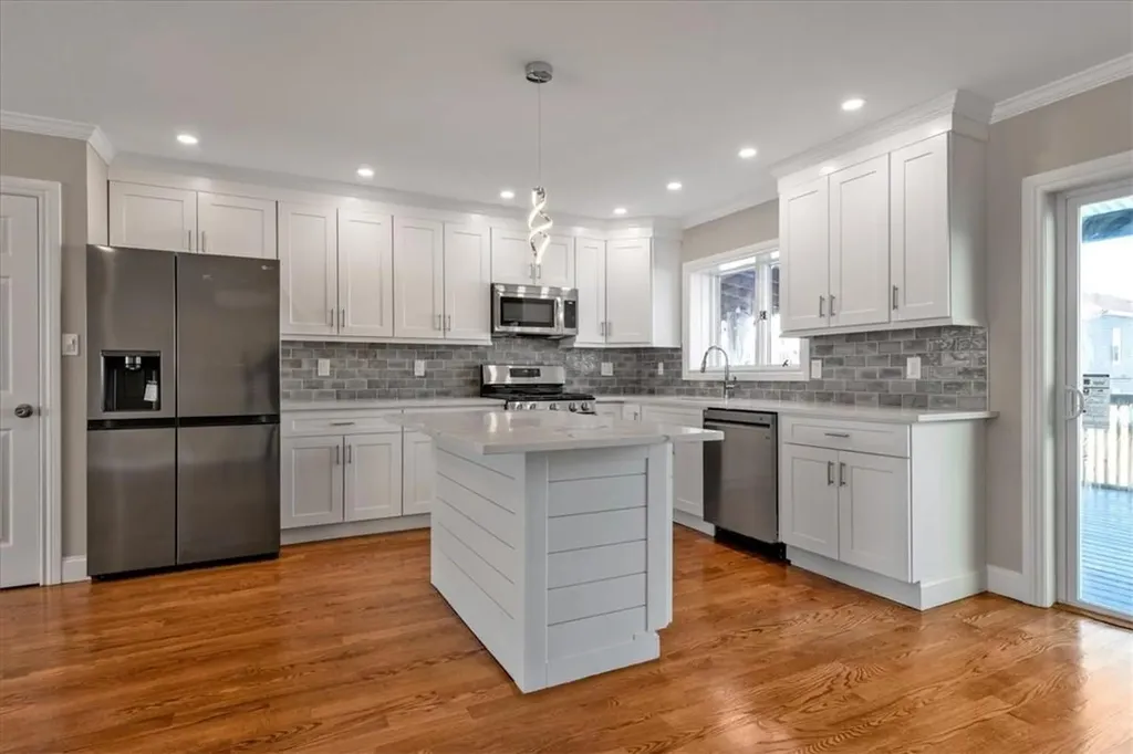 1229 Ellsworth Avenue Bronx NY 10465