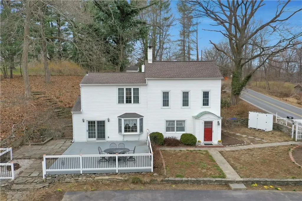 465 Jackson Avenue New Windsor NY 12553