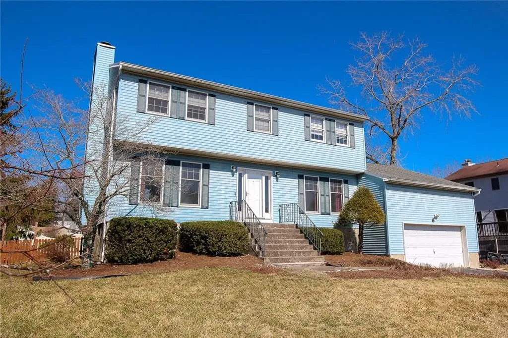 3 Pineberry Court Poughkeepsie NY 12603