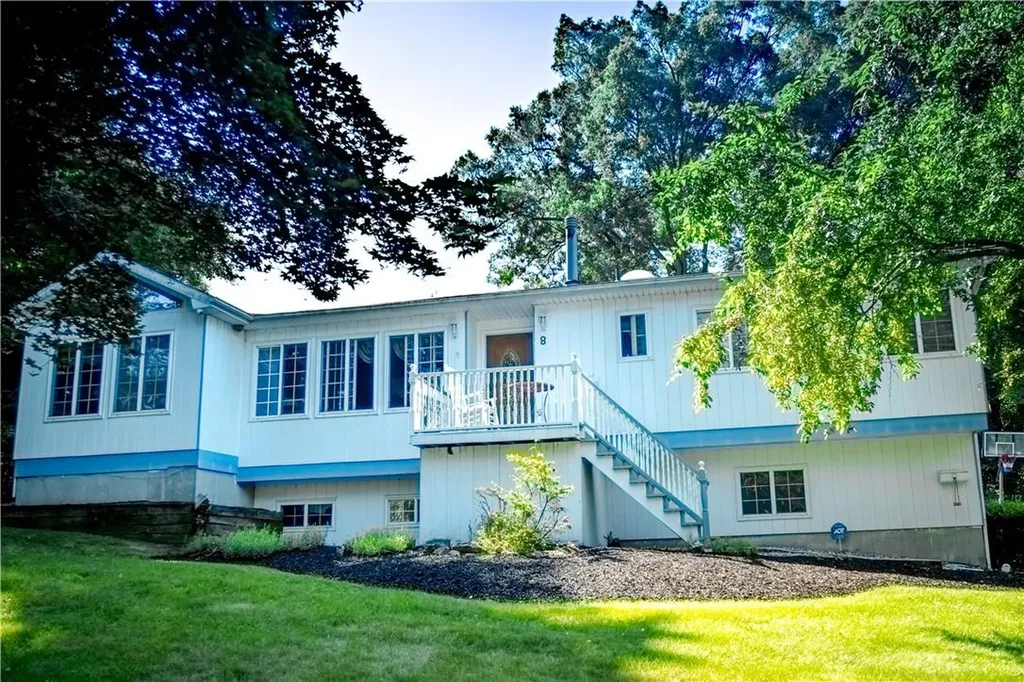 8 Allison Circle Garnerville NY 10923