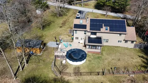 6 Pleasant Lane Poughkeepsie NY 12603