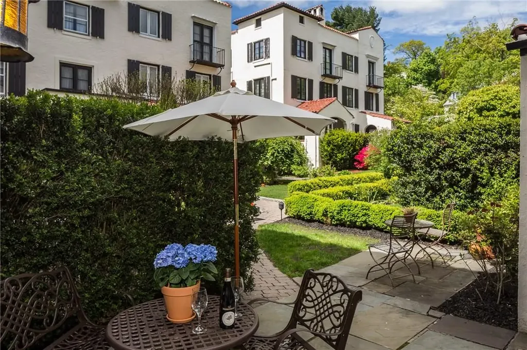 6 Park Avenue Terrace Bronxville NY 10708