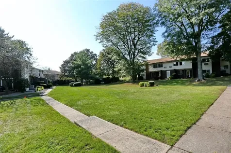 5g Blue Hill Commons Drive Orangeburg NY 10962