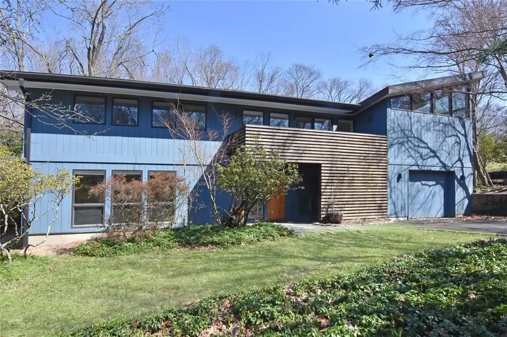 99 Deertrack Lane Irvington NY 10533