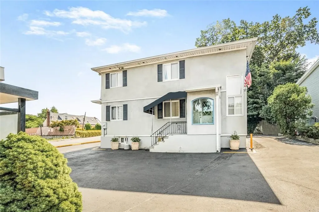 2132 Central Park Avenue Yonkers NY 10710
