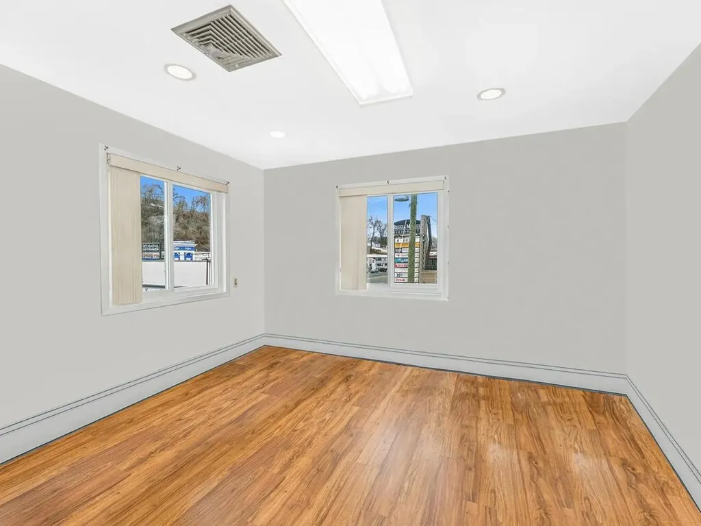2132 Central Park Avenue Yonkers NY 10710