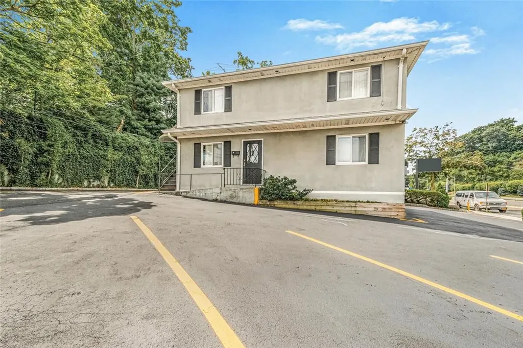2132 Central Park Avenue Yonkers NY 10710