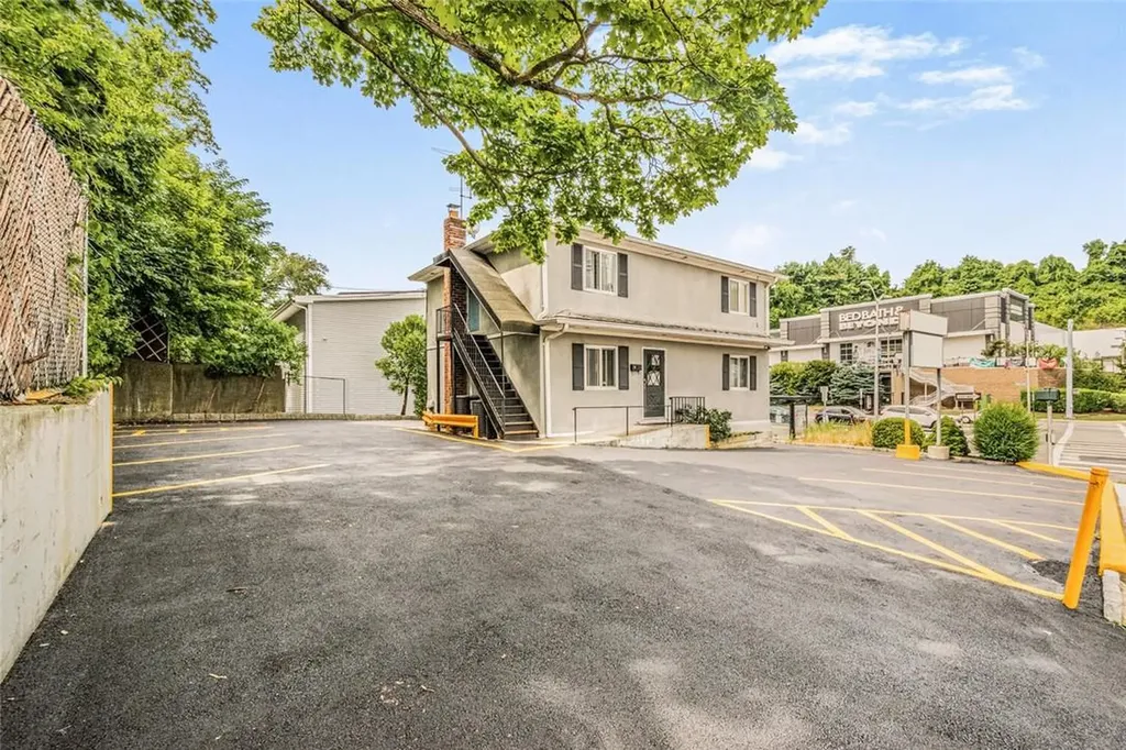 2132 Central Park Avenue Yonkers NY 10710