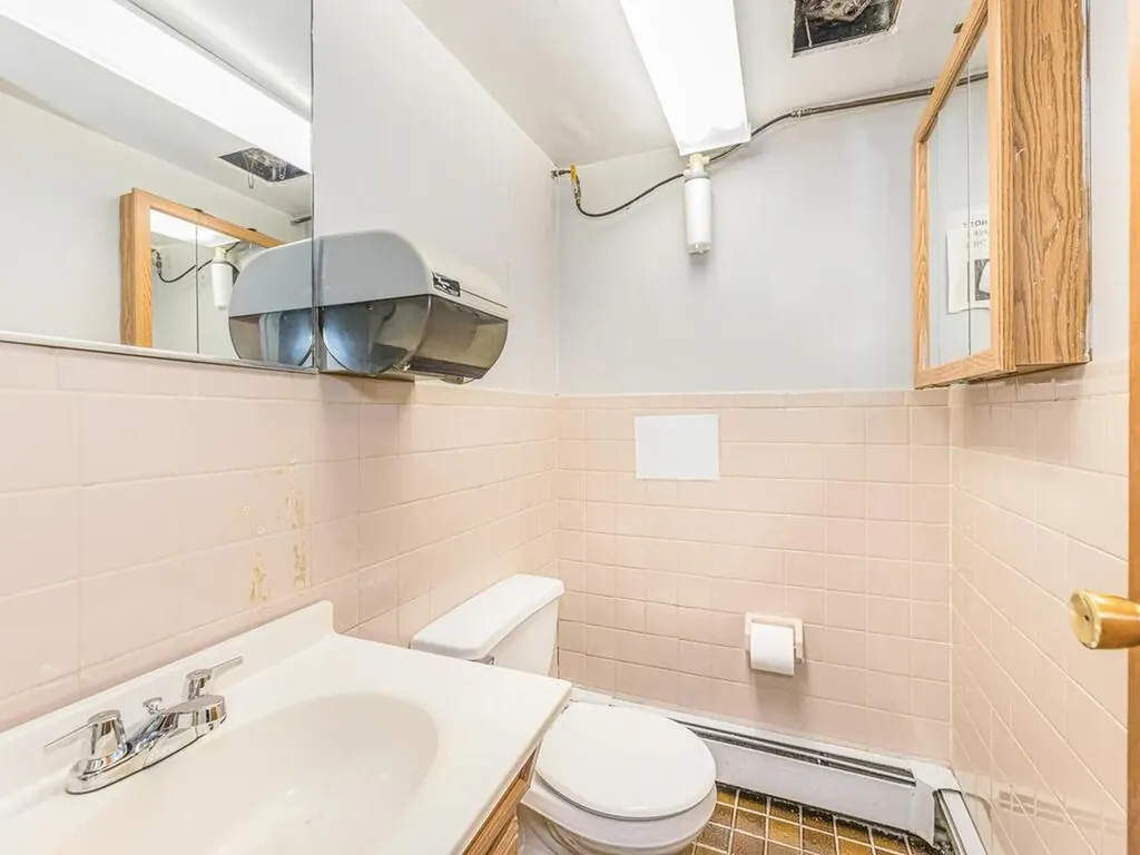 2132 Central Park Avenue Yonkers NY 10710