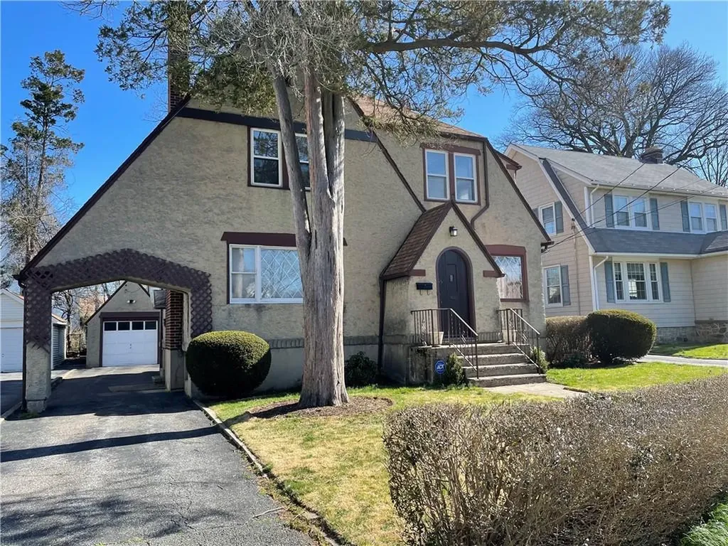 65 Eighth Street New Rochelle NY 10801