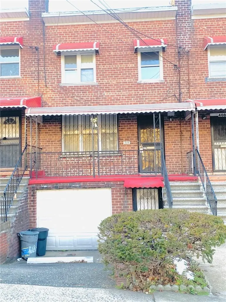 4079 Monticello Avenue Bronx NY 10466