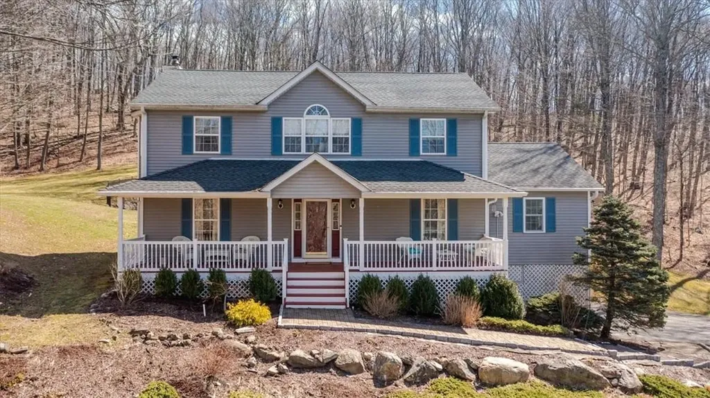 16 Indian Hill Road Brewster NY 10509