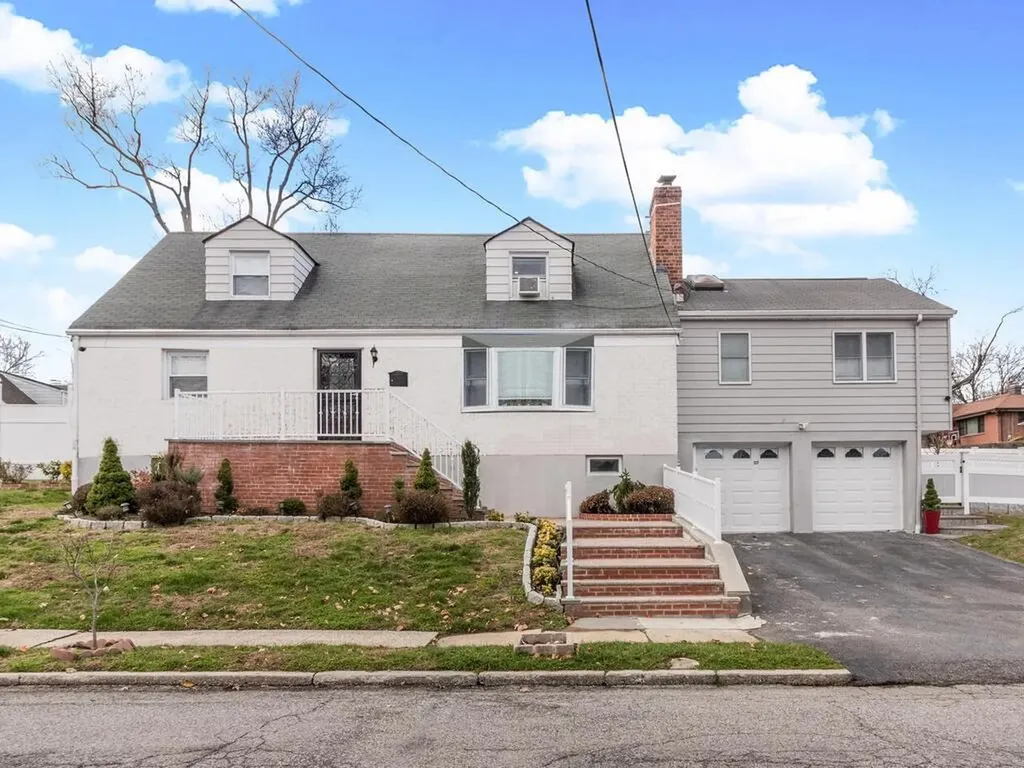 117 Lasalle Drive Yonkers NY 10710