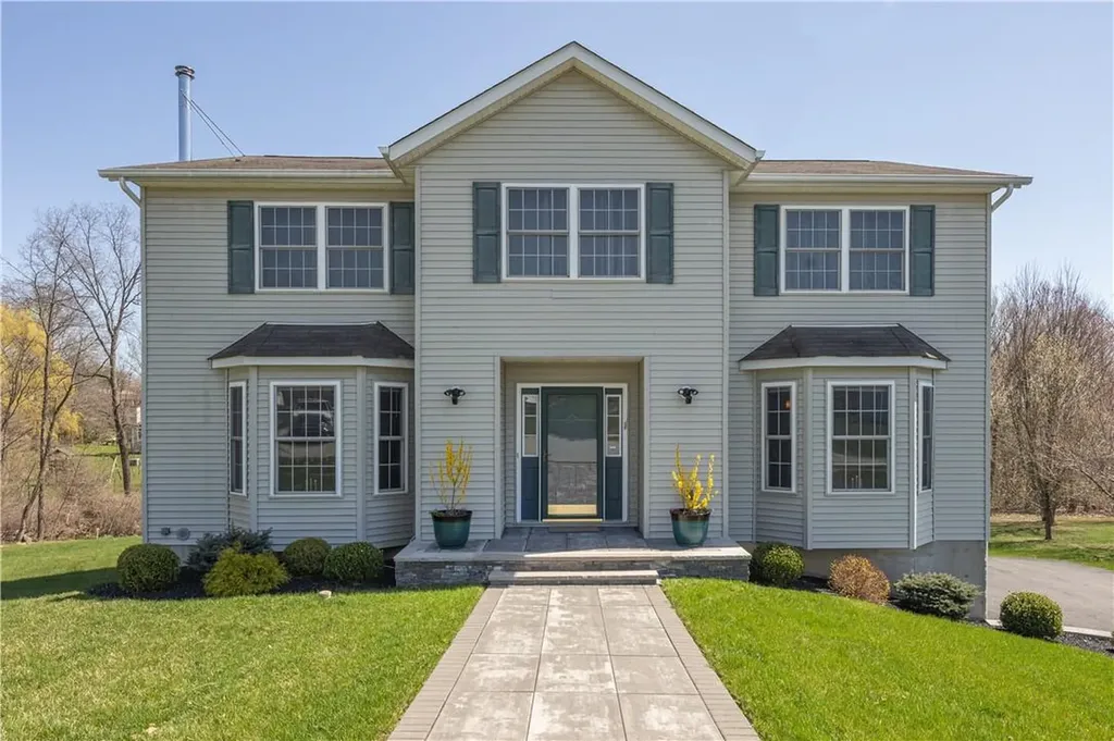 9 Christopher Court Middletown NY 10941