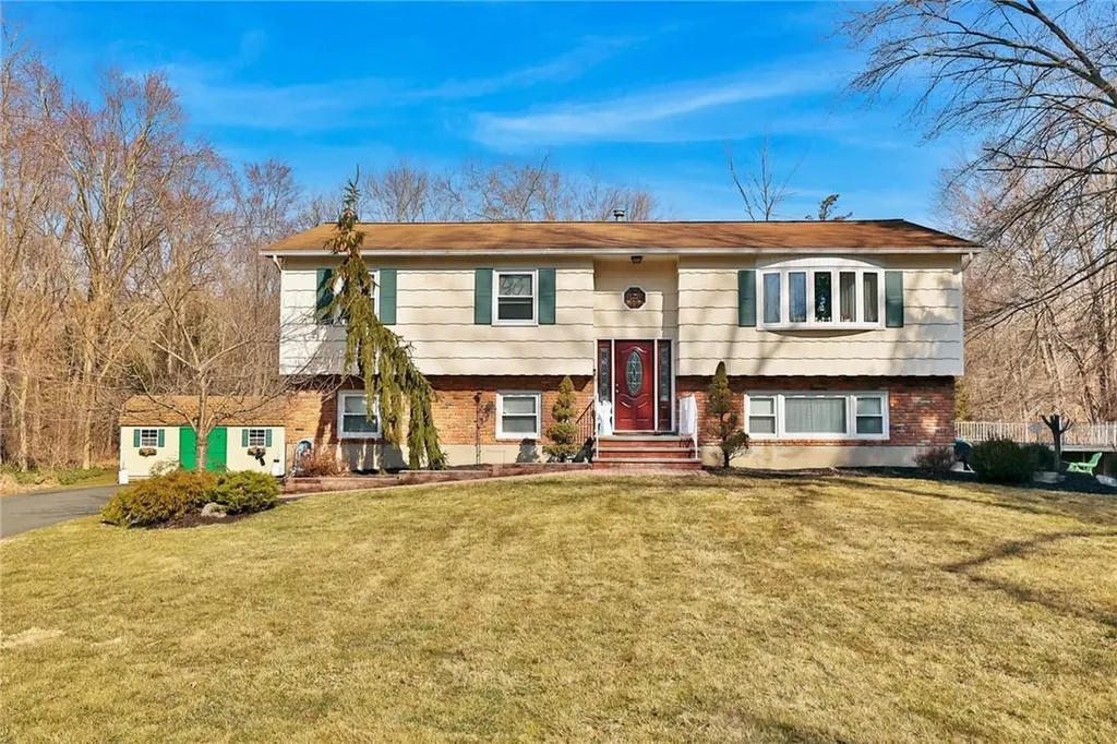 6 Beaver Court New City NY 10956