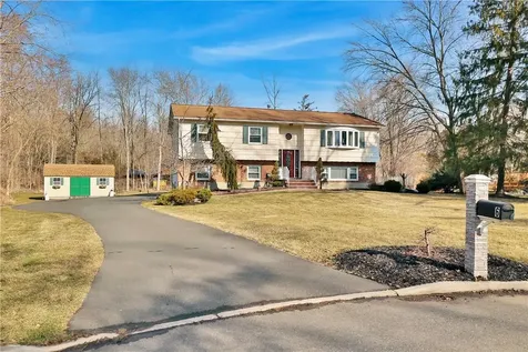 6 Beaver Court New City NY 10956