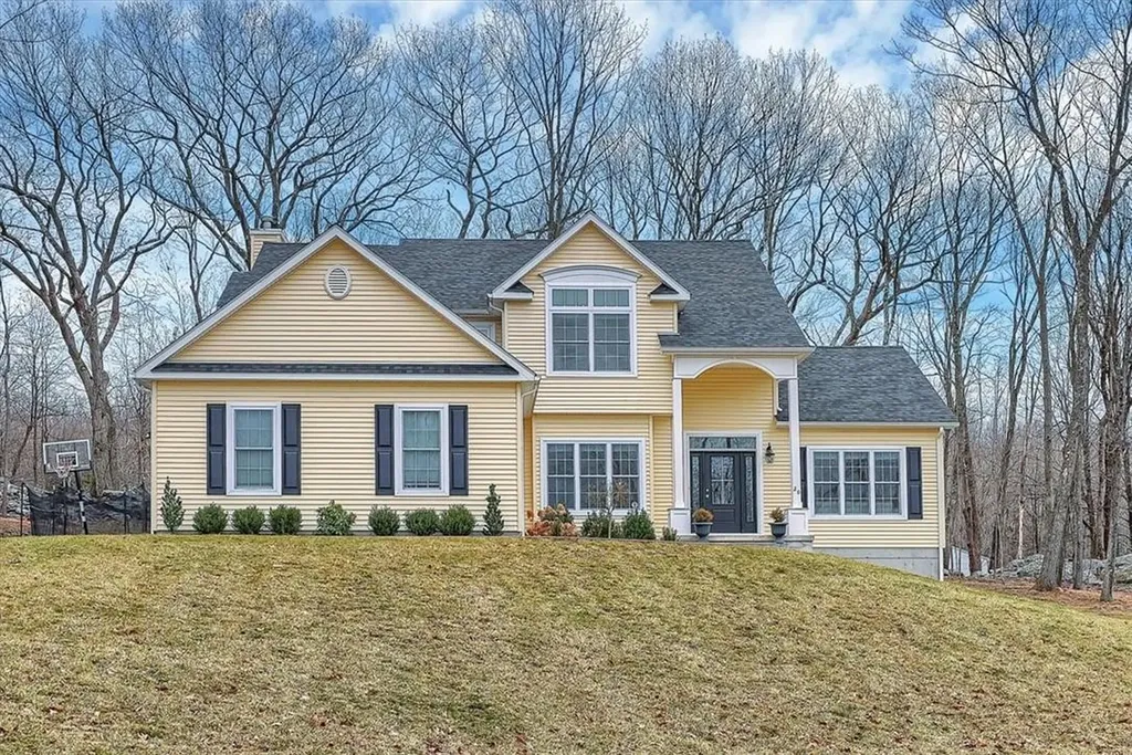 20 Gilmour Way Monroe NY 10950