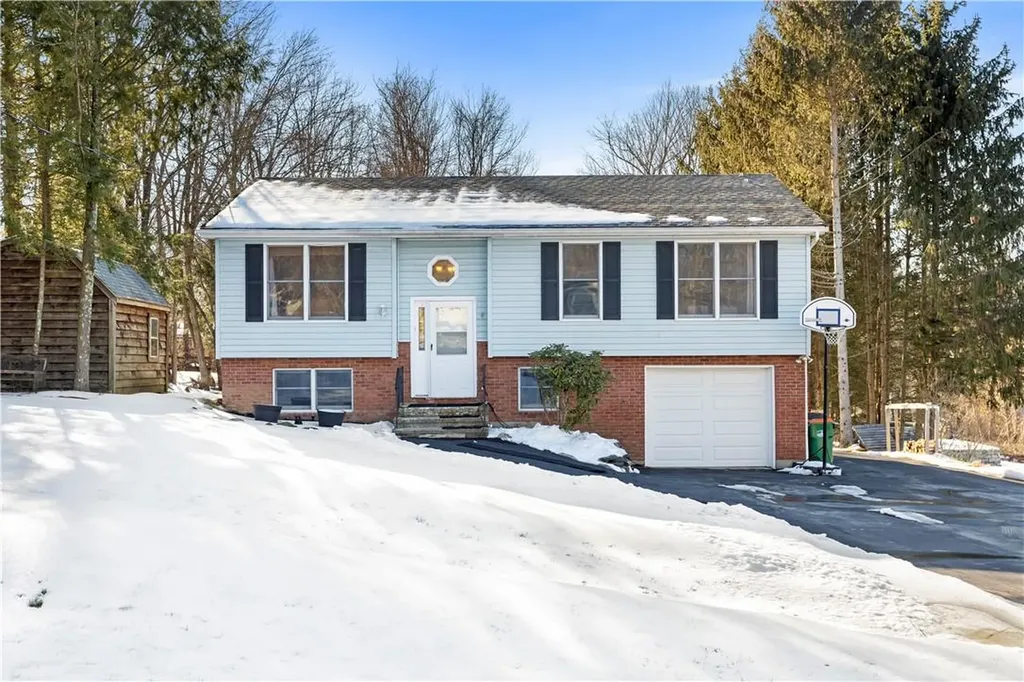 25 Deer Run Court Carmel NY 10512