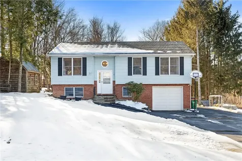 25 Deer Run Court Carmel NY 10512