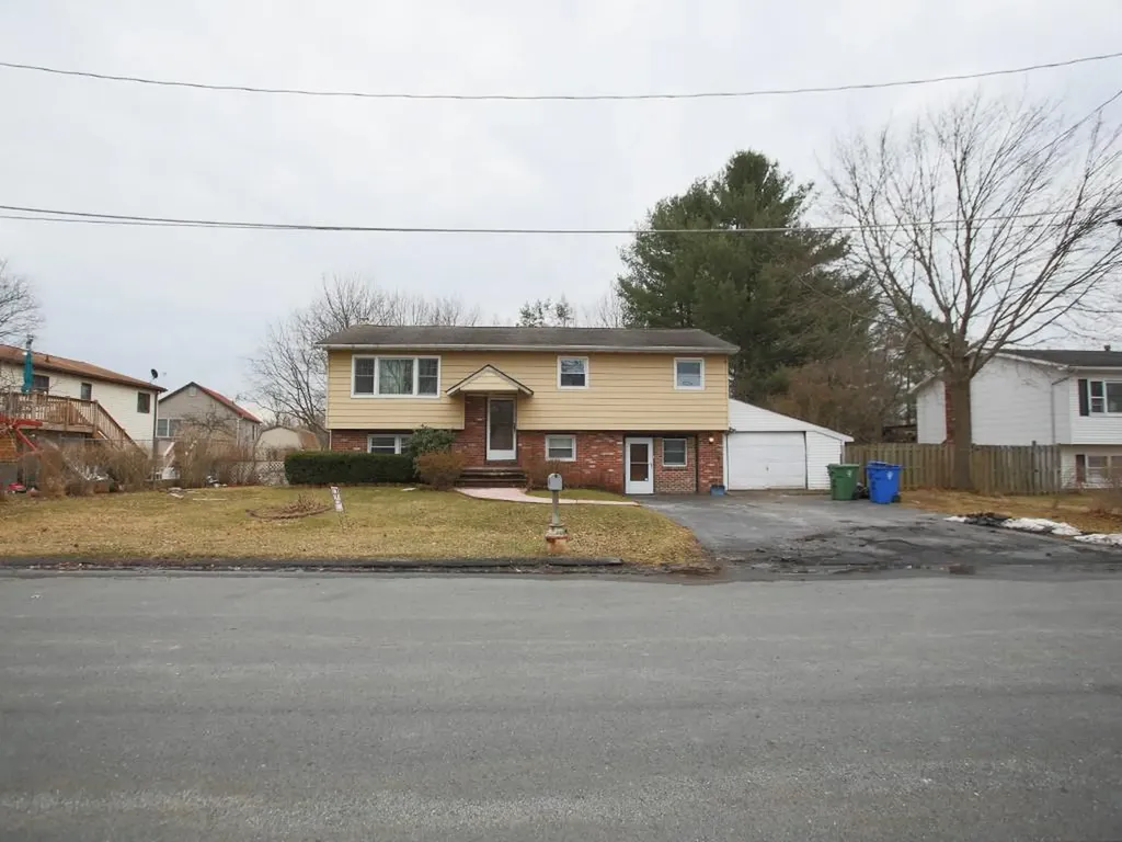 4 Francis Drive Middletown NY 10940