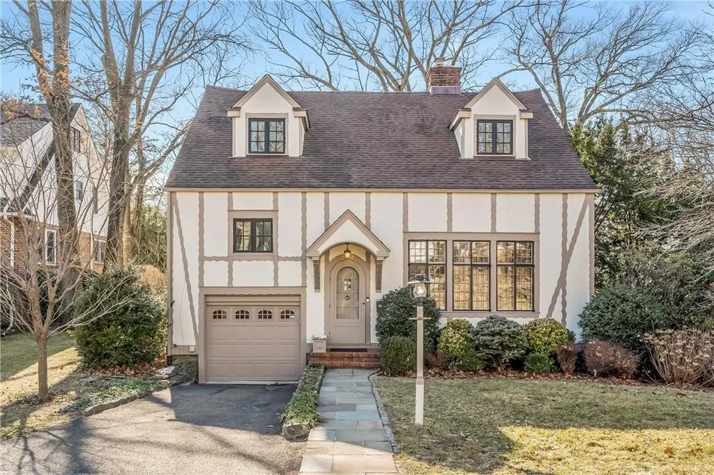 207 Mulberry Lane Larchmont NY 10538
