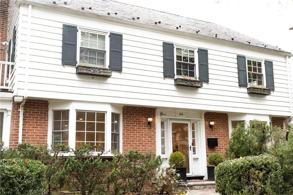 44 Parkway East Mount Vernon NY 10552